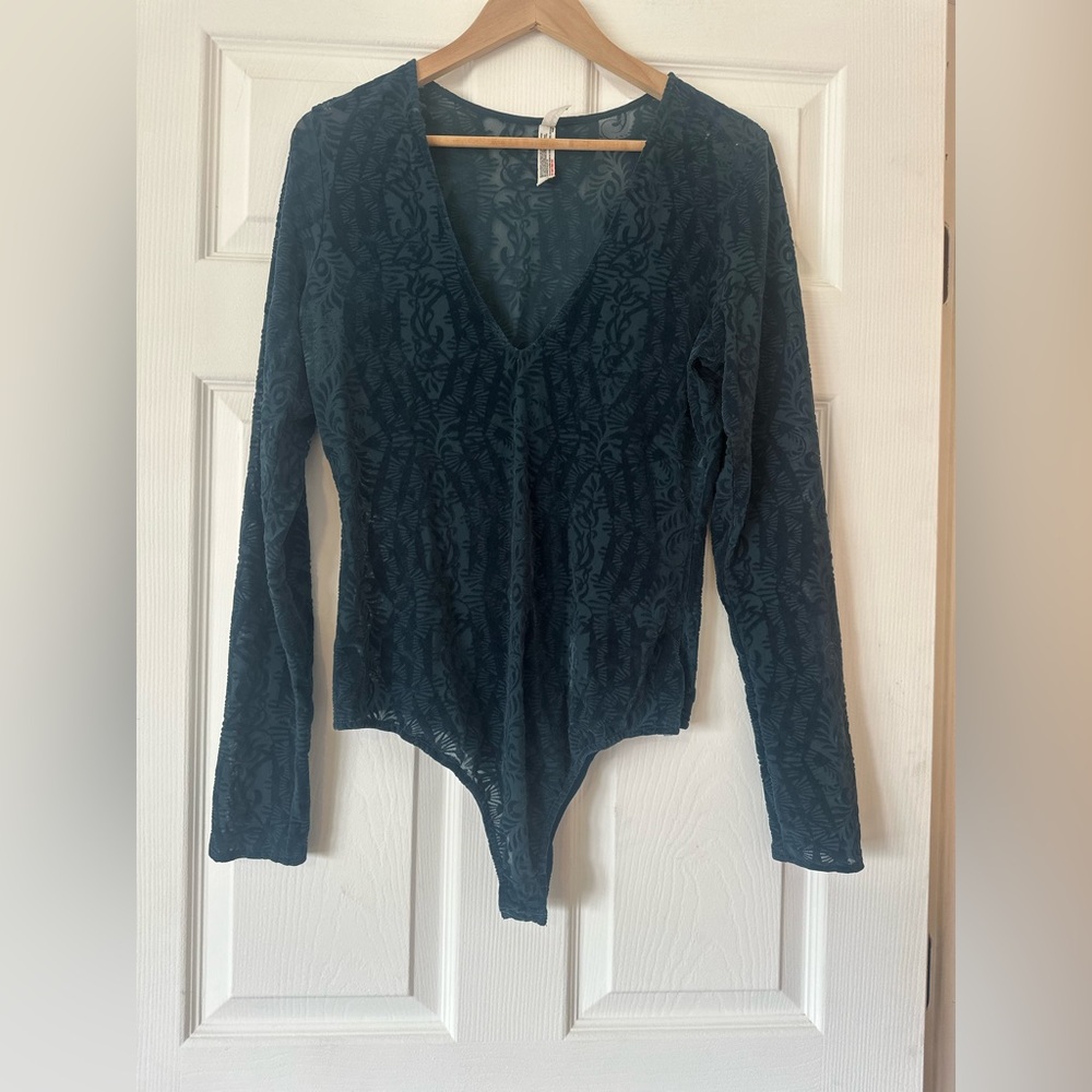 Free People Intimately "On the Dance Floor" Velvet Lace Bodysuit, Size Large. - Picture 2 of 9